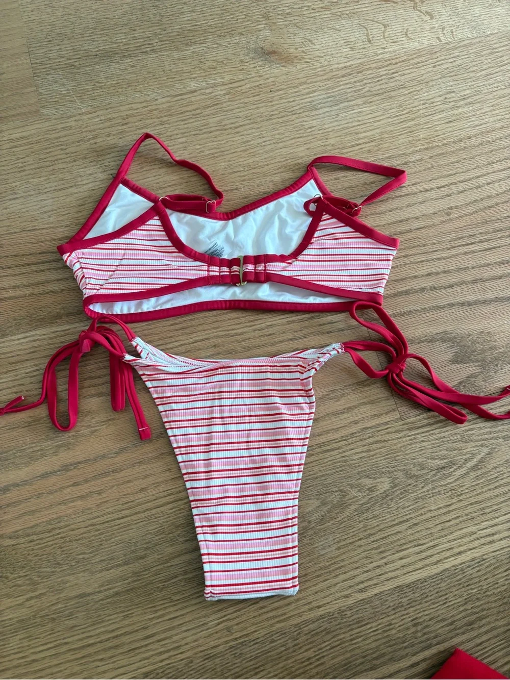 Frankie’s Bikinis set